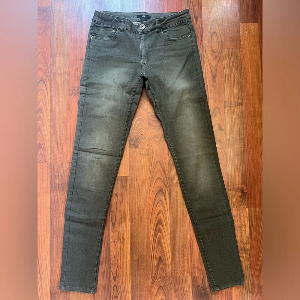 H&M Skinny Jeans - Picture 1 of 7